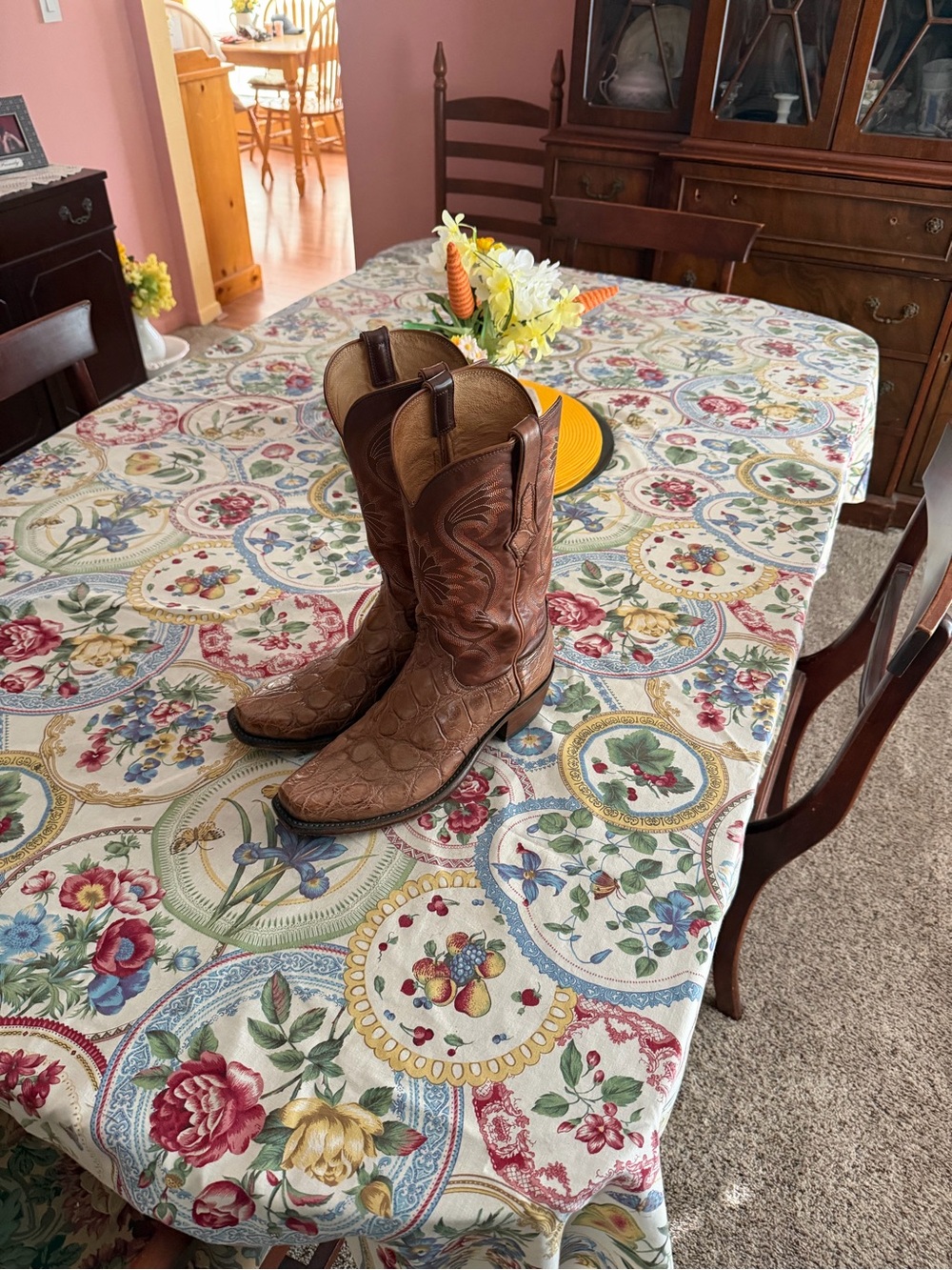 Lucchese Men's Tan Genuine American Alligator Leather Cowboy Boots